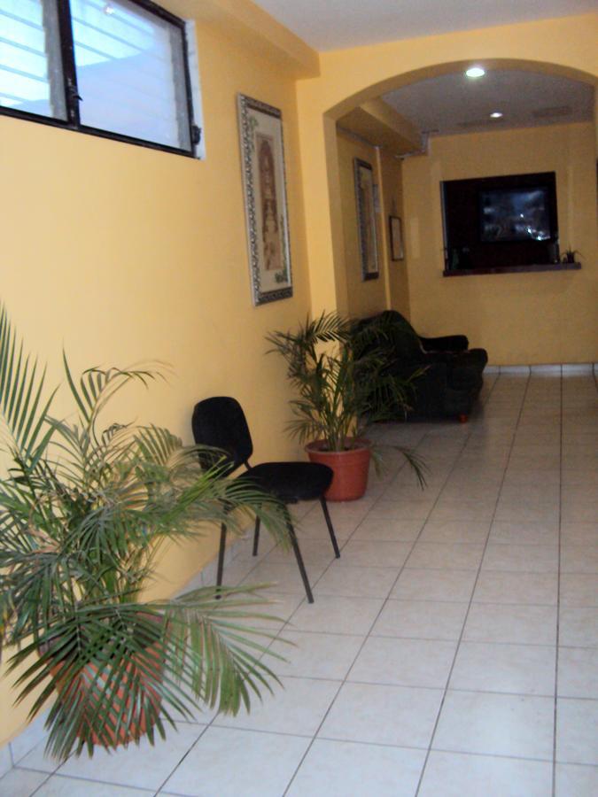El Ejecutivo Aparthotel Ciudad Obregón Esterno foto